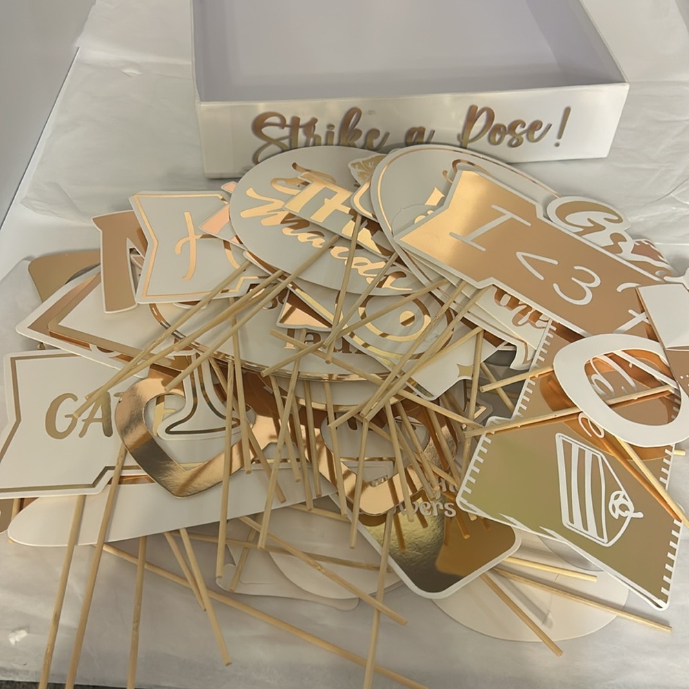 50 piece Party props new opened never used - Picture 2 of 7